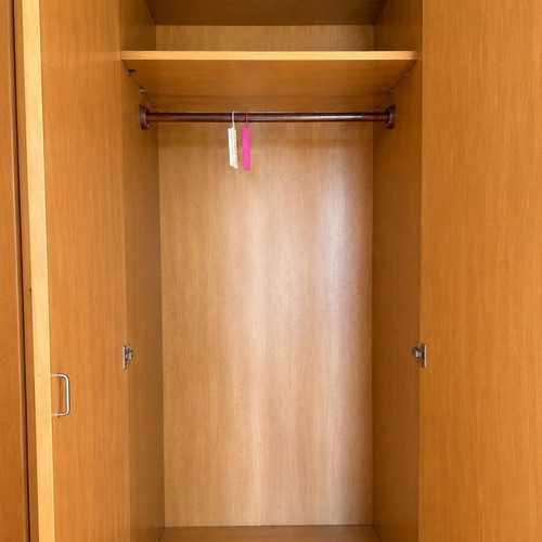 Wardrobe used, large 6-door with mezzanines 2.52m x 3.01m