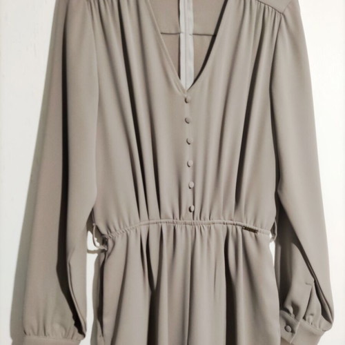 Regalinas one-piece jumpsuit like new, grey and beige with belt