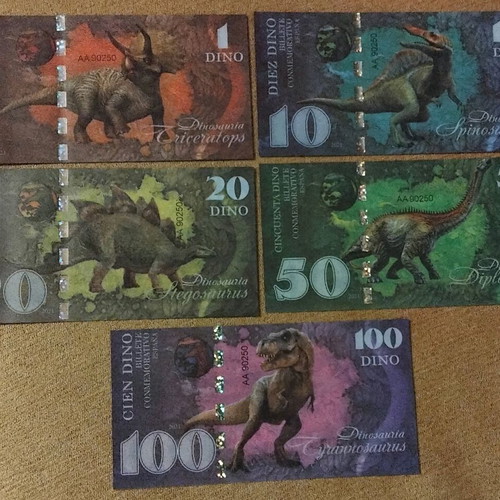 Dinosaur collectible paper money new 1,10,20,50,100 Dino