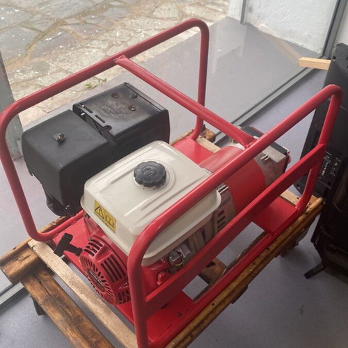 Honda GX270 Gasoline Generator 9.0HP 5KVA 220V like new