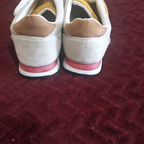 Axel sneakers size 40 like new, beige and yellow