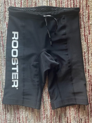 Rooster sailing shorts like new, size JS