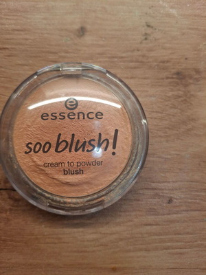 Essence cream blush in peach color like new