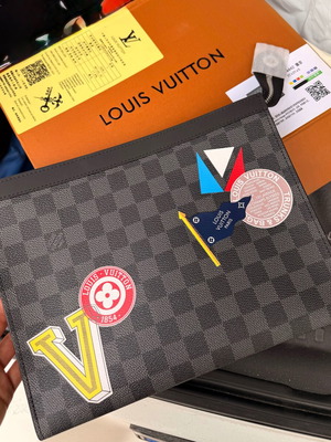Louis Vuitton χειρός τσάντα καινούργια, φυσικό δέρμα, πολύχρωμη
