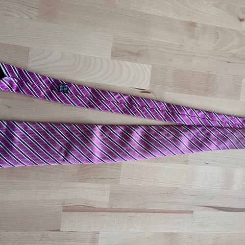 Oxford Company purple silk tie like new