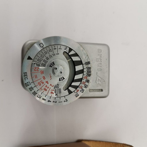 Argus L44 light meter used with case functional