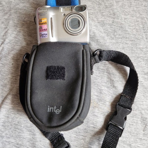 Nikon 5600 camera like new, AAA battery powered, fully functional