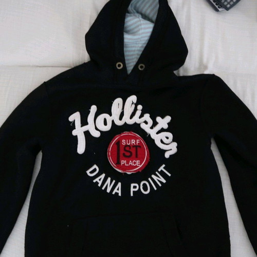 Hollister sweatshirt like new, black, size XL