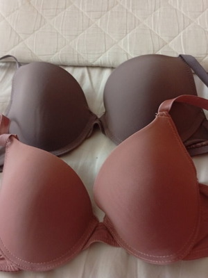 Danskin Intimates bras 75B used, good condition