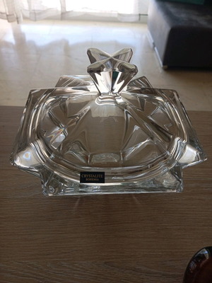 Φοντανιέρα Bohemia Crystallite καινούργια με καπάκι 18×18cm
