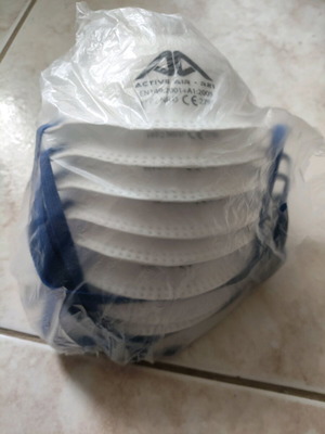 FFP2 NR protective mask with valve, new, pack of 10
