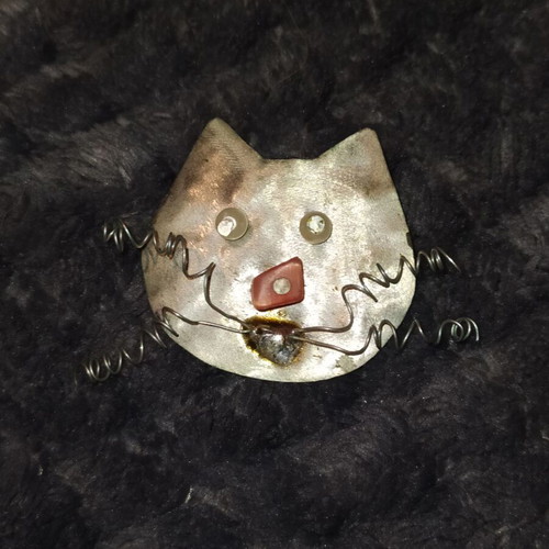 Handmade cat necklace like new
