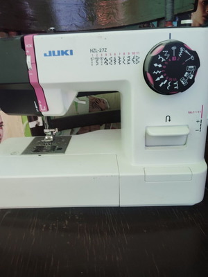 JUKI HZL27Z Sewing Machine like new, automatic, ideal for home use