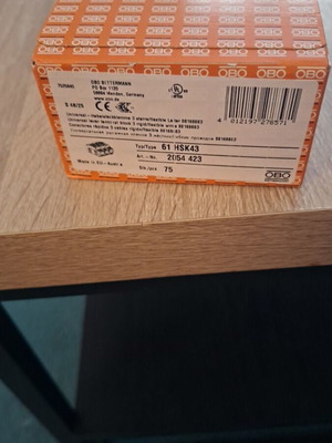 Triple terminal blocks new sealed in box
