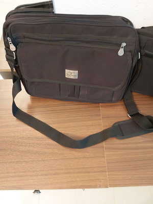 Laptop bag 15.5 inches like new