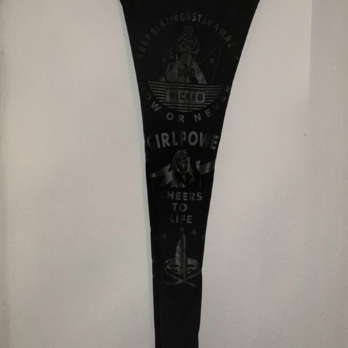 Leggings new with patterns, size L, black