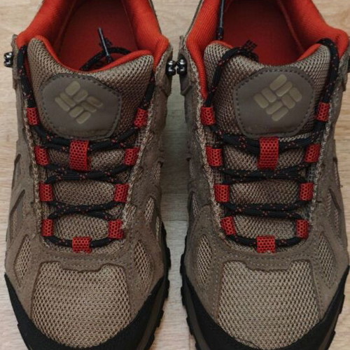 Columbia hiking shoes like new, size 41.5, leather
