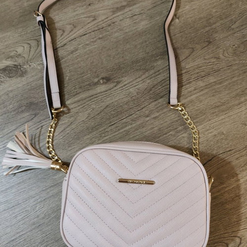 Crossbody bag in soft pink, like new