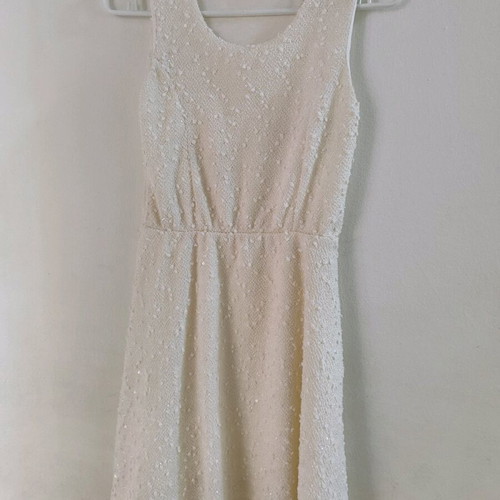 Short white-cream dress new with small beads