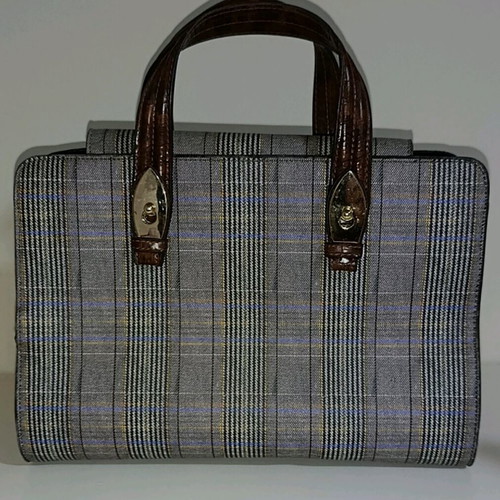 Axel plaid hand and shoulder bag like new
