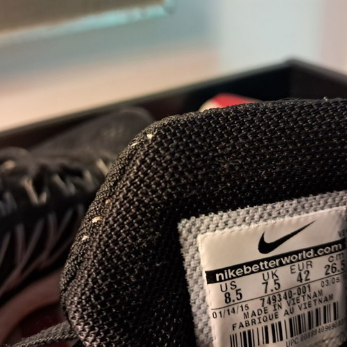Nike athletic shoes used, size 40.5