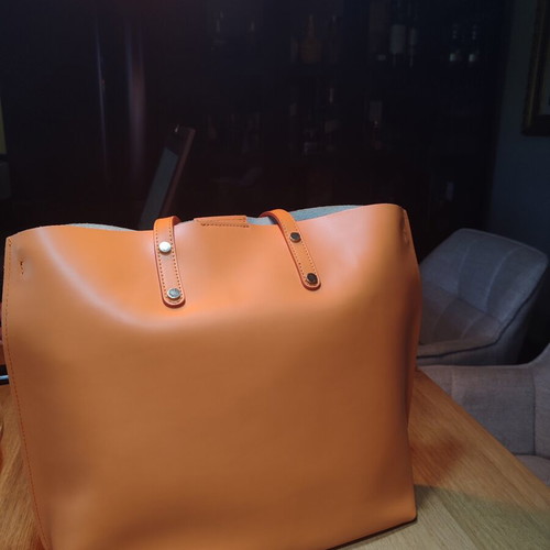 Leather handbag used, orange with multiple compartments