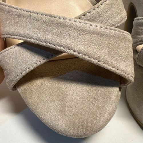 Beige suede high-heeled sandals used with thick 14cm heel and 5cm platform