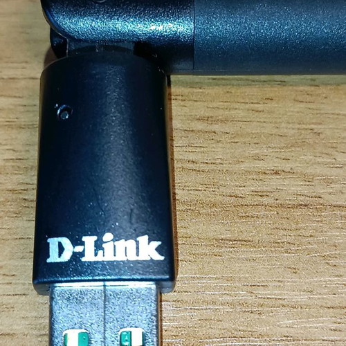 Wireless USB Adapter N 150 High-Gain DWA-127 used
