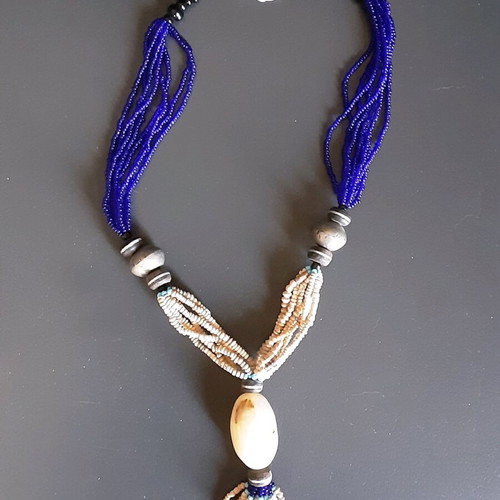 Necklace with amber new, blue and silver