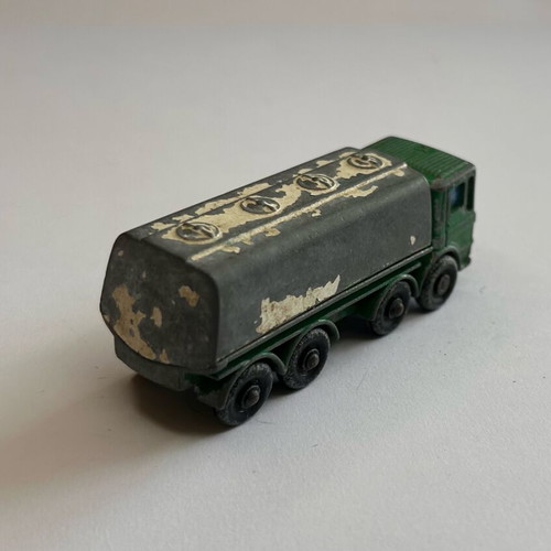 Matchbox Series Lesney No 32 Leyland Petrol Tanker μεταχειρισμένο