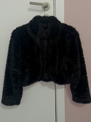 Black cropped faux fur jacket, sizes XS/S