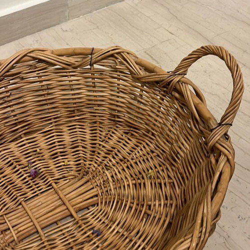 Basket for bombonieres like new