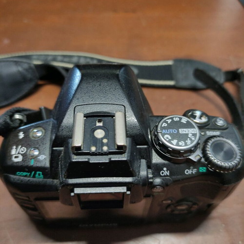 Olympus E-410 camera used for parts