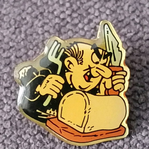 Drakoumel advertising pin used