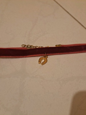 Velvet choker necklace new, burgundy