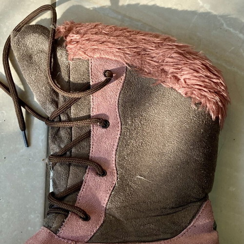 Women's winter boots size 39 like new, waterproof and warm
