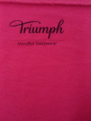 Triumph pajama top pink like new, size L