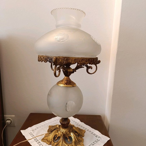 Vintage portatif lamp like new, classic style