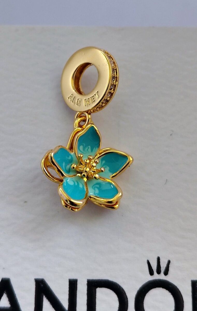 Pandora Blue Blossom Dangle Charm new,… - € 34,00 - Vendora.cy