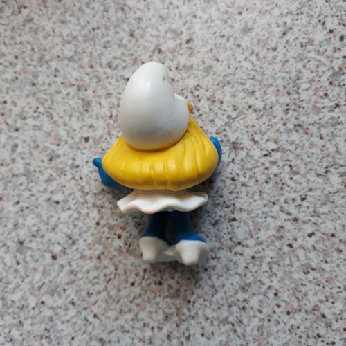 Smurfette figure Schleich 1983 used, height 5cm
