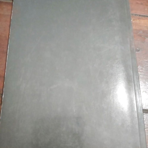 Enas Kosmos Kato Apo Ton Antichristo book