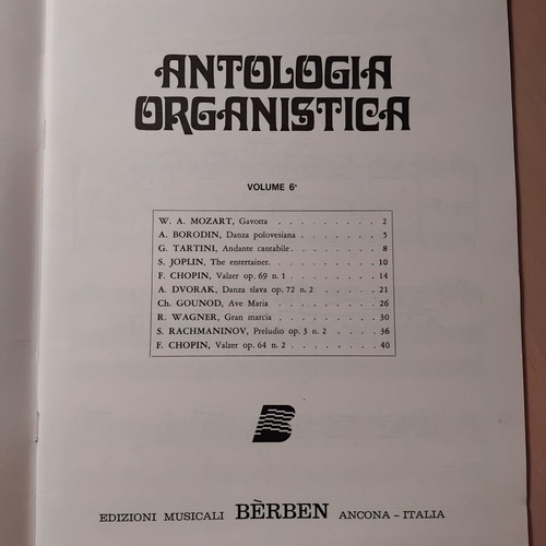 Antologia Organistica Vol. 4 and 6 sheet music books like new, Italian