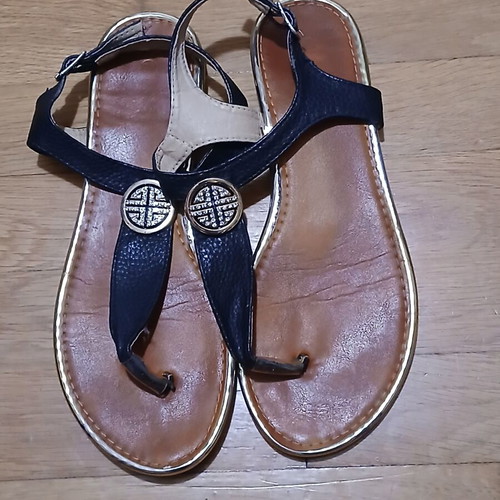 Women's black flat sandals with gold details size 37 used