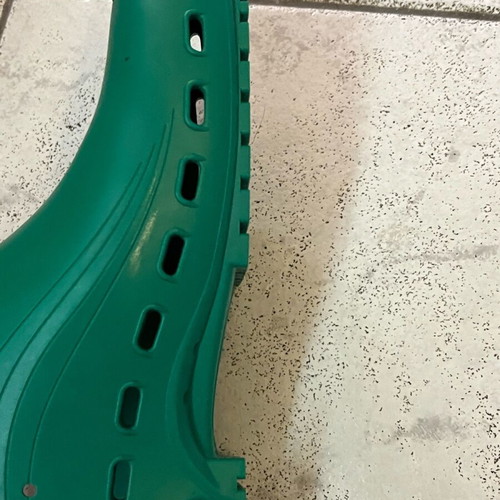 Surgical clogs like new, size 44-45, green