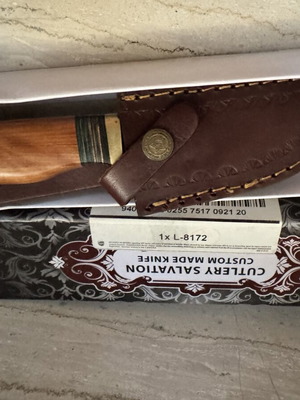 Handmade Damascus Steel Knife with Premium Horn and Wood Handle