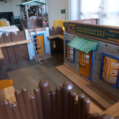 Playmobil Western Fort Rocks 70944 new, complete building