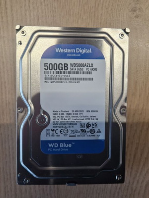 Western Digital WD5000AZLX 500GB SATA 6Gb s Blue 32MB Cache 7200RPM 3.5 like new