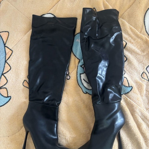 Black leather high heel boots like new, size 39.5-40