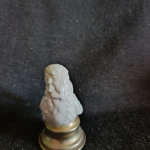 Decorative bird figurine