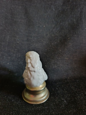 Decorative bird figurine